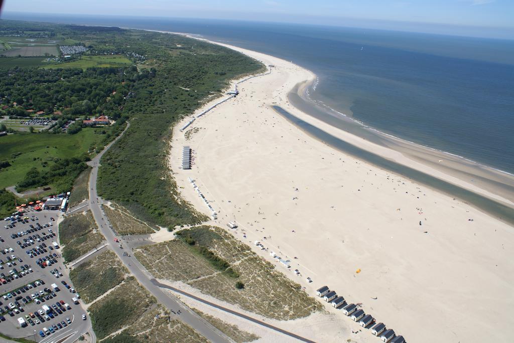 Nieboer Bed and Breakfast Vrouwenpolder Eksteriør billede